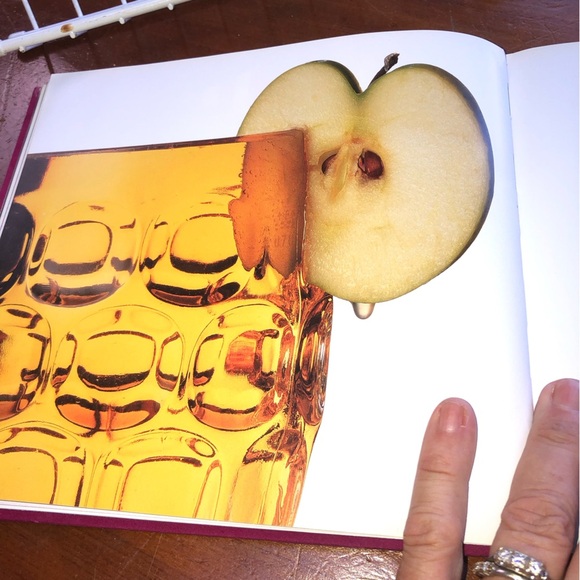 White Magic Book-Titania’s Book of favourite Spells. - Picture 8 of 9